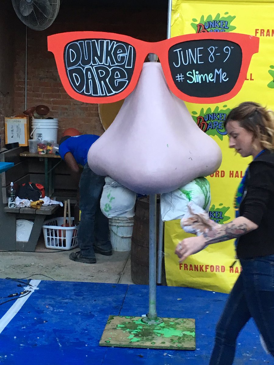 Dunkel Dare Finals tonight <a href="/phillybeerweek/">Phillylovesbeer</a> highlight! Great show by @Ibatvmc! <a href="/BellsBrewery/">Bell's Brewery</a> <a href="/VictoryBeer/">Victory Brewing Co.</a> <a href="/YardsBrew/">Yards Brewing Co.</a>