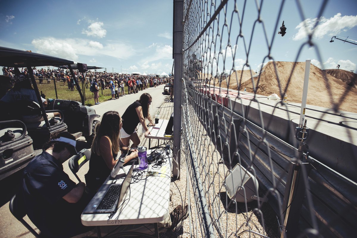 intel's tweet photo. #TBT to when we brought #Intel tech to #XGames Austin and had an awesome time! https://t.co/qBYhwpaupi