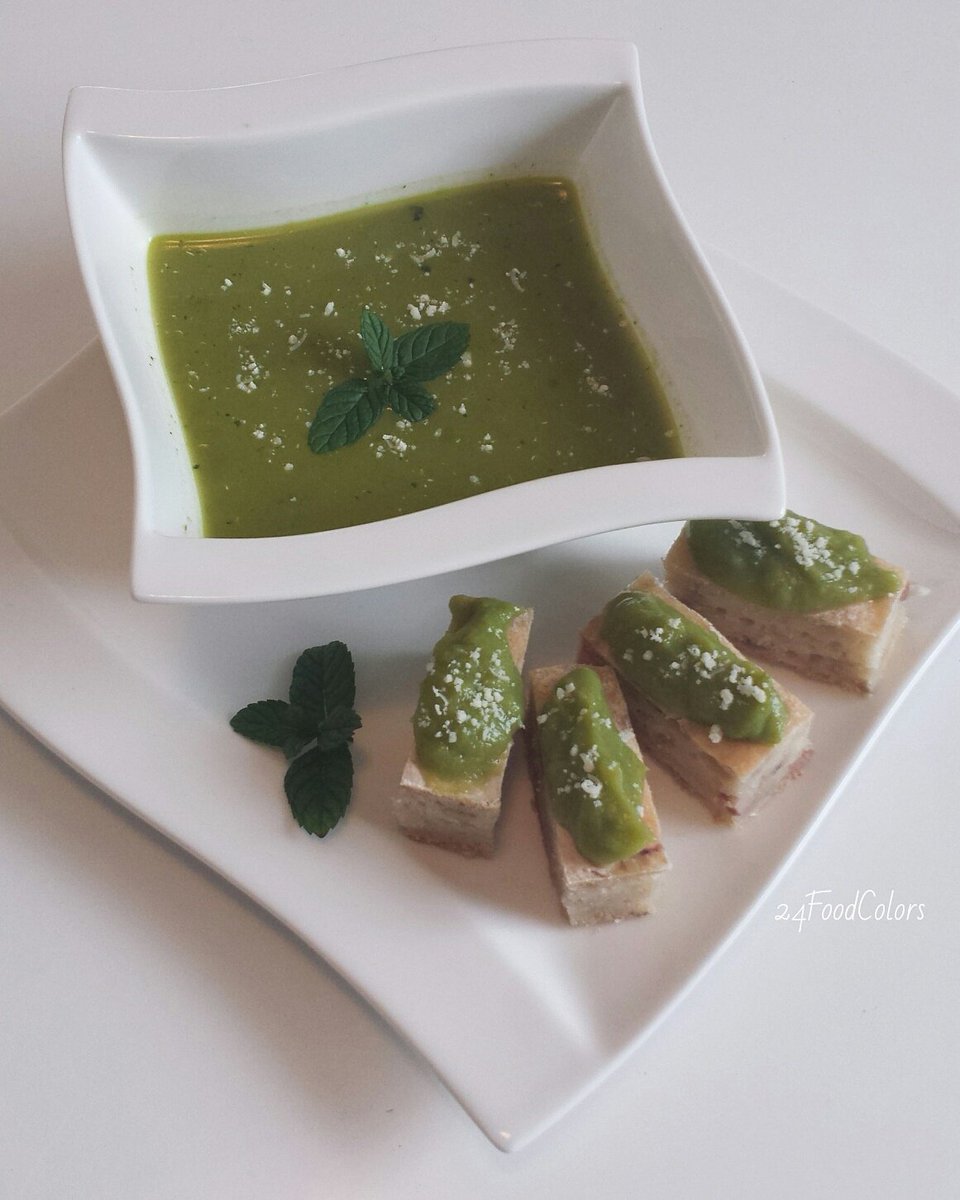 24FoodColors's tweet photo. Adult coeliacs should have at least 1000 mg of calcium per day ✌💚 Try kale soup #paleo #glutenfree #vegetarian https://t.co/ULmjNLGBp0