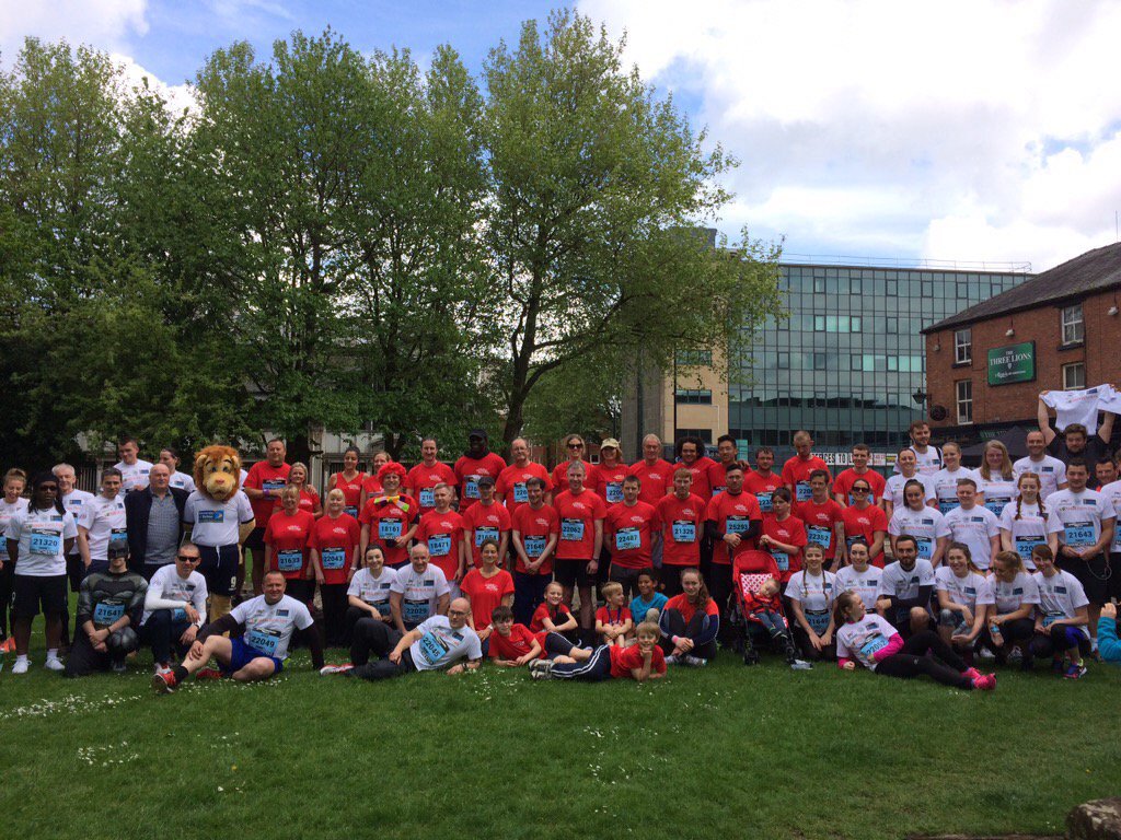 LoveRunningManc's tweet image. 2016 @LoveRunningManc 1st draft video youtu.be/cAJA6wr2m-U send me ur pics &amp;amp; videos 4the final 2016 compilation