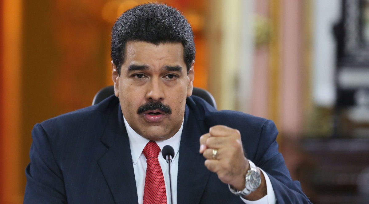 ElNacionalWeb's tweet photo. Maduro: “No me va a temblar el pulso para ponerle los ganchos a los provocadores”  https://t.co/L5oza5FXJ4 https://t.co/F0r6aVtric