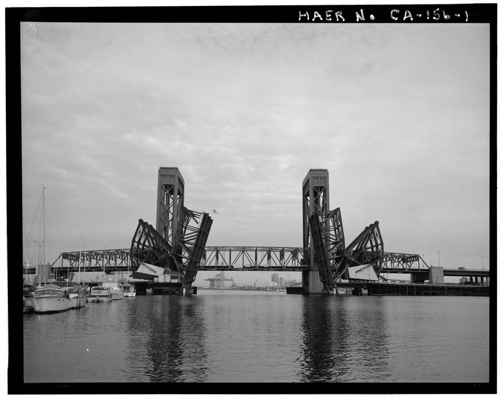 la_historic's tweet photo. Henry Ford Bridge spanning Cerritos Channel, Los Angeles-Long Beach Harbor https://t.co/wIWWLqj0fG