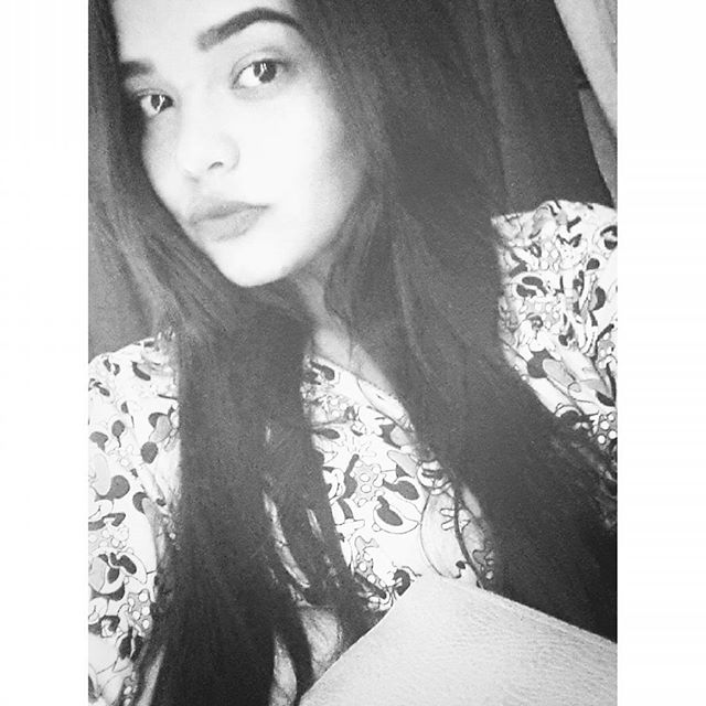 Ariannaaaperez's tweet photo. if I get prettier I can be your cute little girl https://t.co/qyH4dwUgFf
