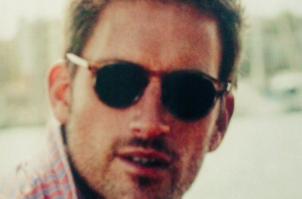 Look N Cool when it hot is easy with El Paseo Barbers as your go to shop. Call 760 799 5409