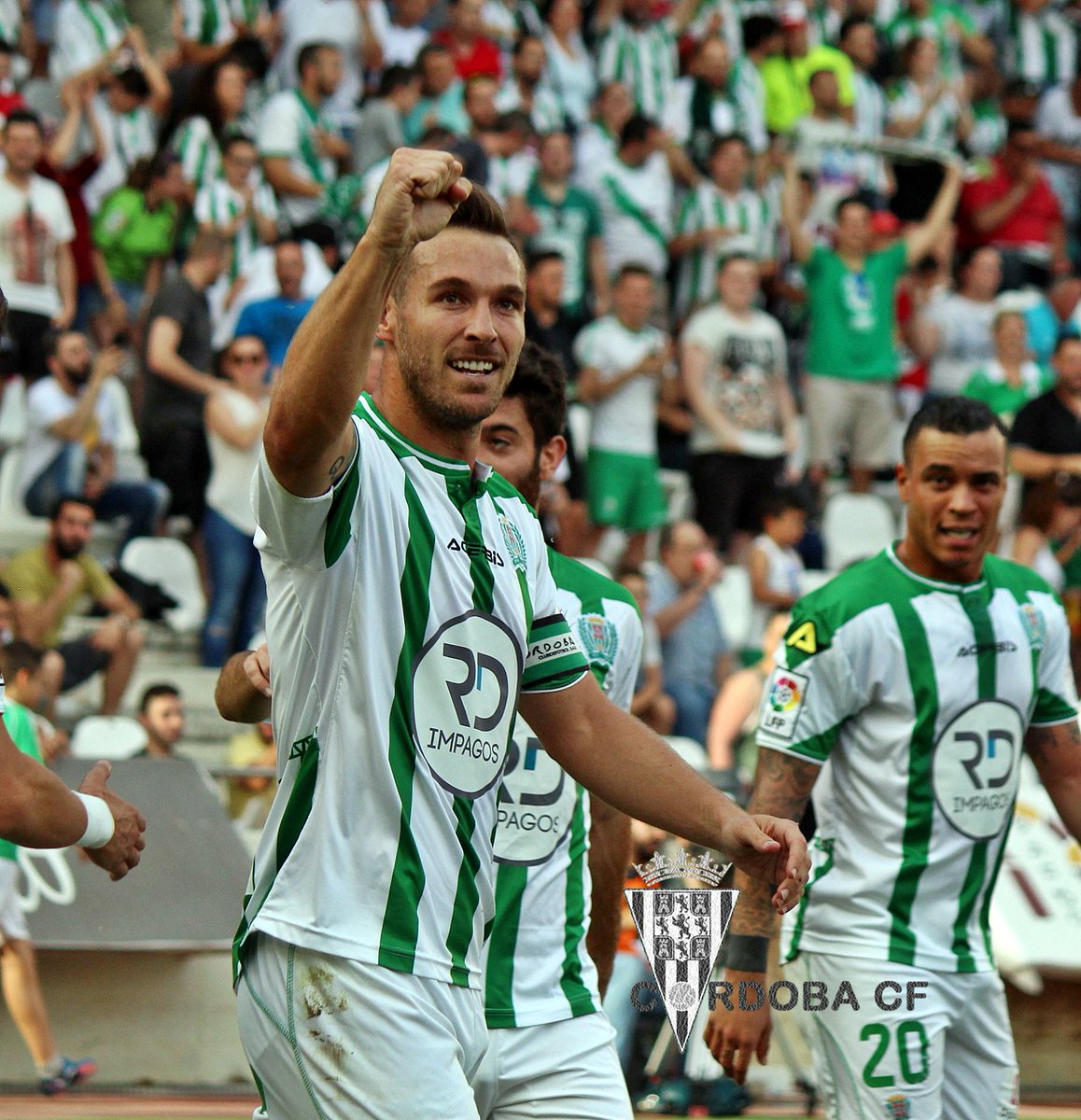 CordobaCF_ofi's tweet photo. 📷 Desde aquí https://t.co/9xjebW9WZX puedes ver la galería del #CCFvGIR #PlayOffLaLiga #UnViajeApasionante https://t.co/ylaTQvVrb0
