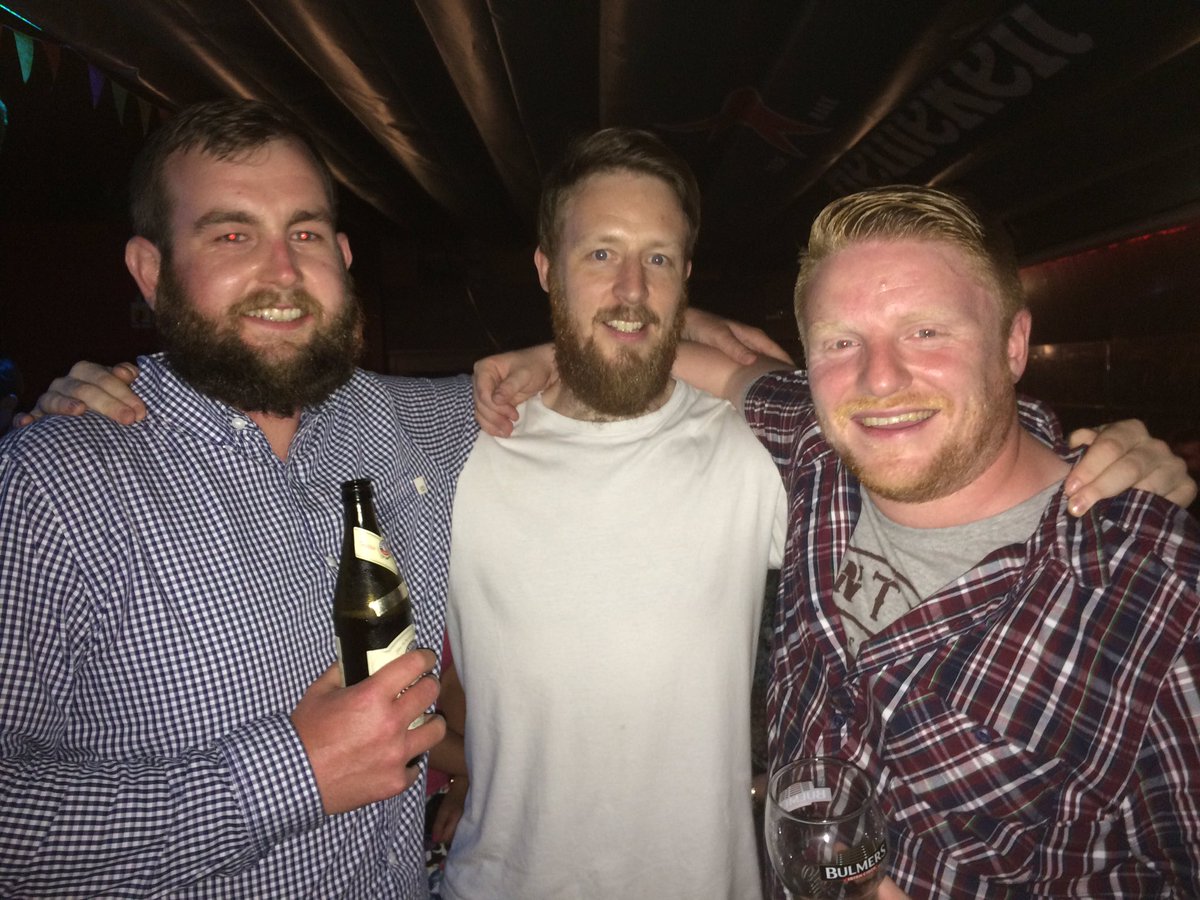 alanmcgra's tweet image. #emcvlab team enjoying the summer BBQ #EOS2GETHER