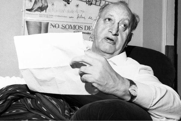 CanalAntigua's tweet photo. Hoy es día de Miguel Ángel Asturias, ¿Qué tanto sabe del autor? https://t.co/AKbMFxBIBx | Vía: @diariodigitalgt https://t.co/zuXuLZxper