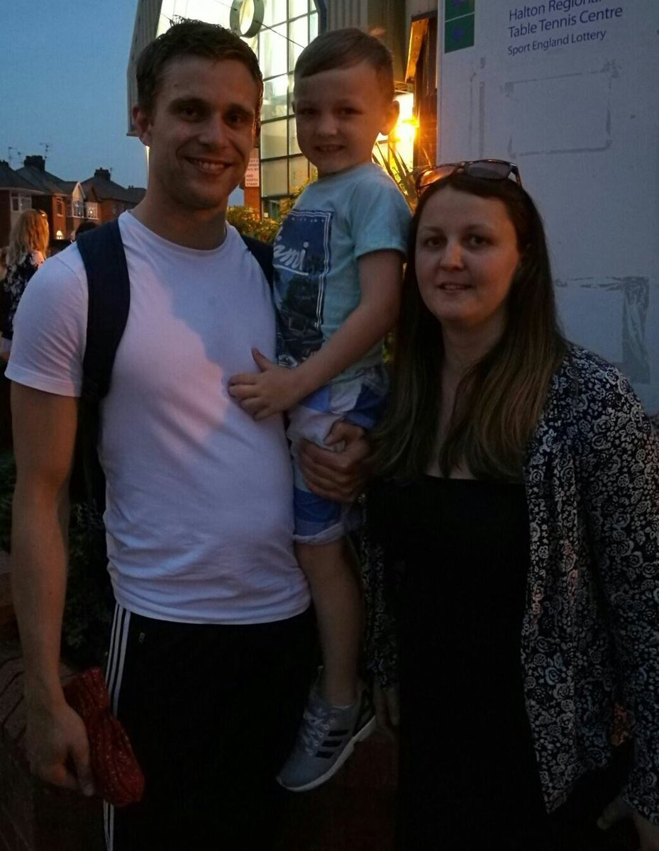 LAFBite's tweet photo. Family photo 😂😂😍  @jaredgarfield1 https://t.co/LGjdDqMq2s
