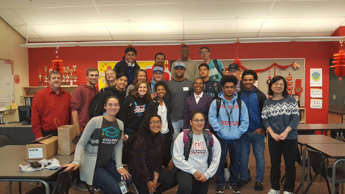 ncboomstick23's tweet photo. It was a pleasure speaking to you. #ChiefSealthHS https://t.co/G7gvUfk3Mx