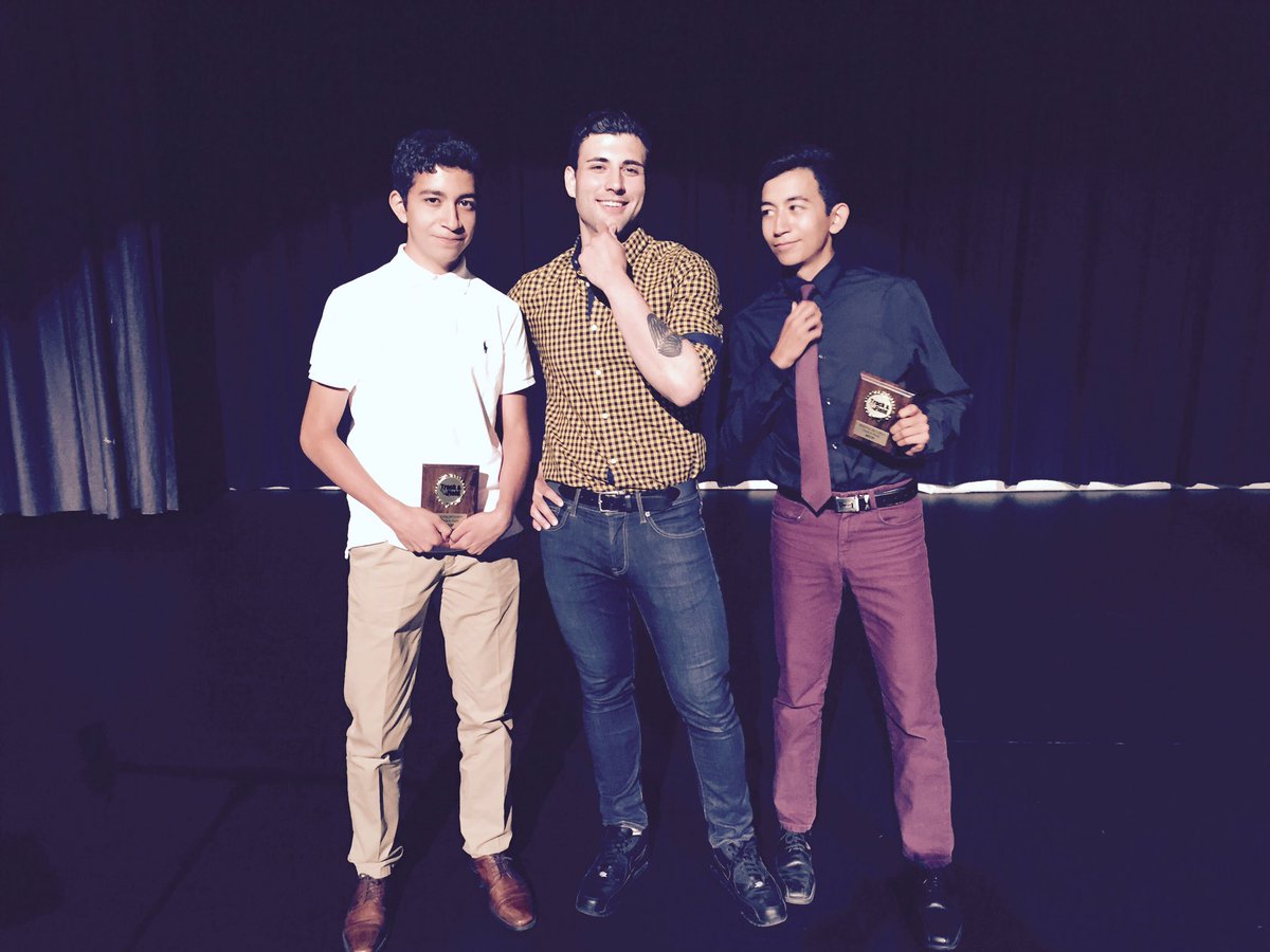 BMTMAthletics's tweet photo. Track and Field #mip and #mvp @johnmannella @MarroccoCSS #goroyals https://t.co/I7joxwP8wA