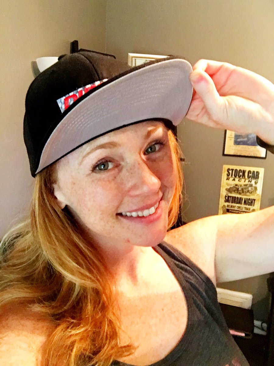 Giving my best "Earl" from Memphis, TN #NationalEarlDay <a href="/msrmafia/">Racing</a> <a href="/DirtonDirt/">DirtonDirt</a> <a href="/DustinJarrett/">Dustin Jarrett</a> <a href="/EssexLucasOil/">James Essex</a>