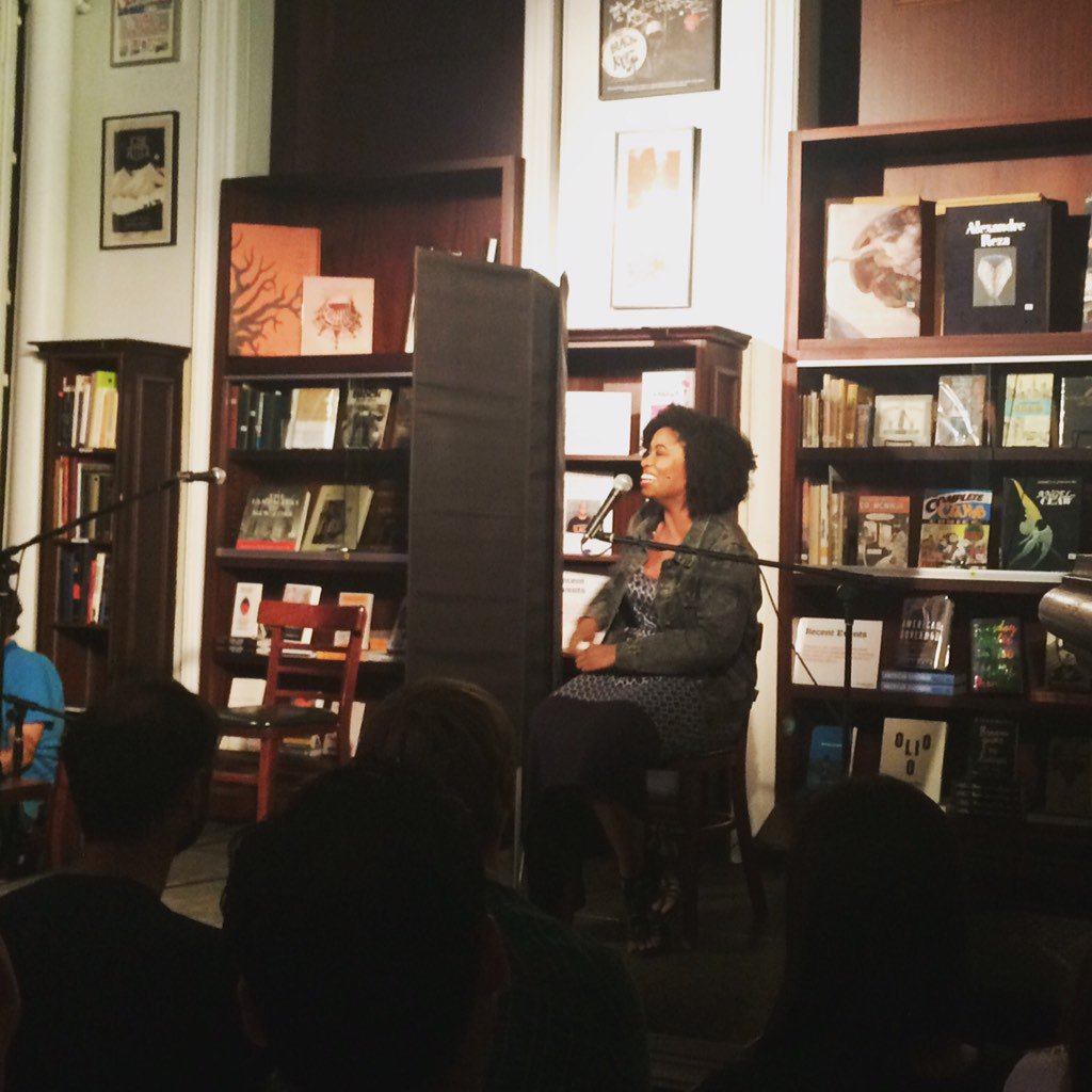 HousingWorksBks's tweet image. .@AkilahObviously tells @askroulette about her daydreams.