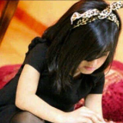 مادريت انك اناني تنكر 
العشرة في ثواني 
..😢😢