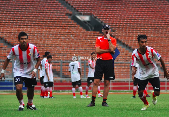 GuePersija's tweet photo. Tim @Persija_Jkt Inginkan Kado Manis Saat Laga Terakhir di GBK https://t.co/pxYXiOGVqq

--> #PersijaDay https://t.co/slPyB3FVoG
