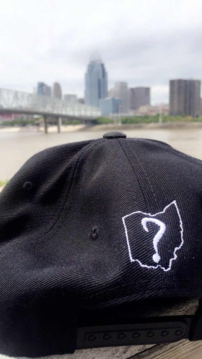 WHOTHREADS's tweet image. Go visit whothreads.com and pick up your favorite cap!