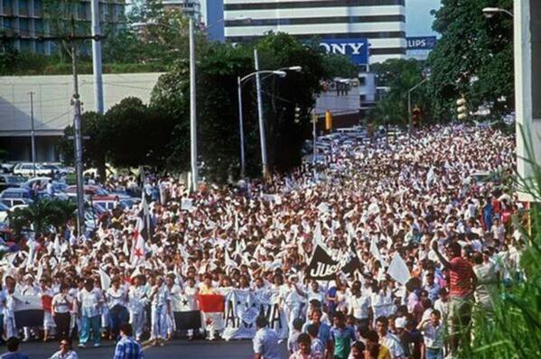1DiaComoHoyPero's tweet photo. de 1987 en Panamá se crea la CRUZADA CIVILISTA con el propósito de instaurar la democracia y la justicia en el país. https://t.co/e9m6ZK4zMl
