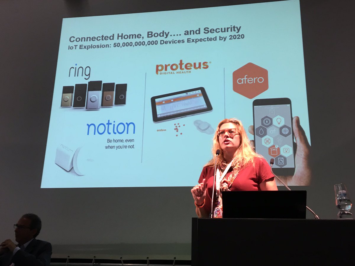 iremingoz's tweet photo. Dopo i #wearable, gli #swallowable: @ProteusDH, dopo averlo ingerito, controlla la tua salute dall'interno! #r2b2016 https://t.co/WCkj0SumGu