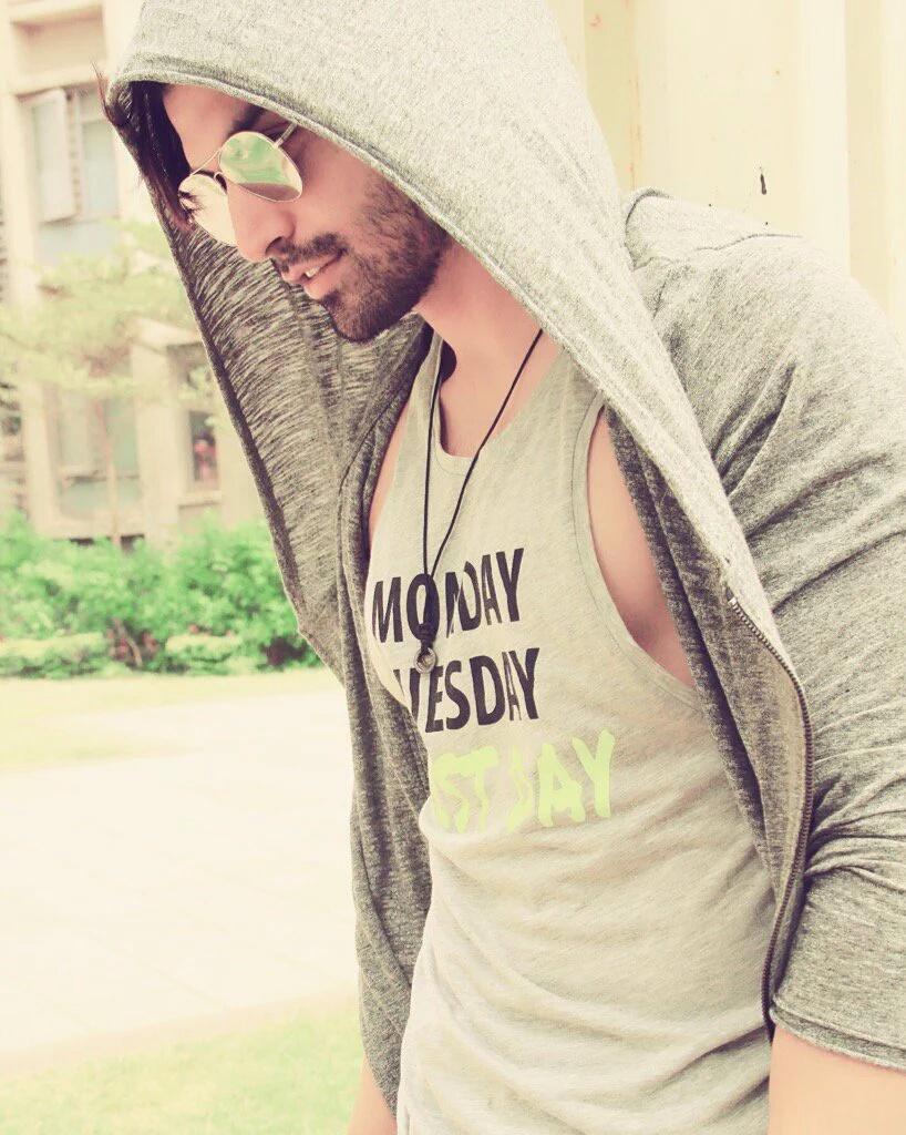 Our king <a href="/gurruchoudhary/">GURMEET CHOUDHARY</a>  shared this beautiful picture himself 😘😘😘