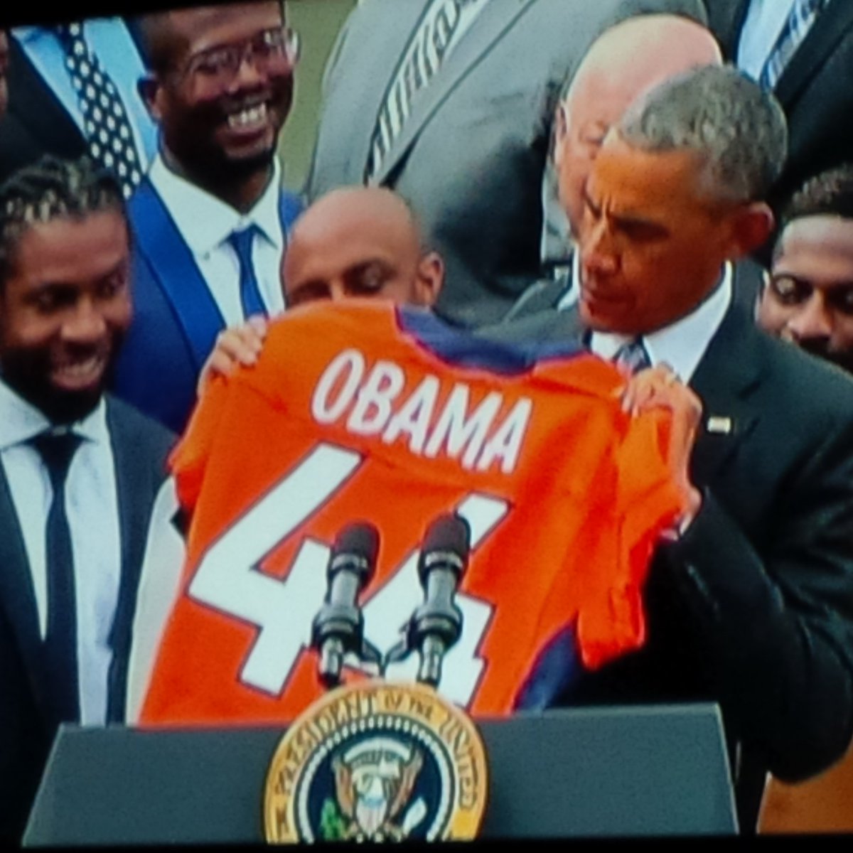 MassMan44's tweet photo. @Potus @BarackObama presented with a Great Number from @broncos cc @Bighill44 #savage #44Power https://t.co/nw9fkwjNhR
