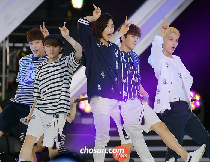 effryega's tweet photo. 160604 #세븐틴 #호시 #디에잇 #디노 #도겸 #버논 #조슈아 #우지 #정한 #에스쿱스 #승관 #준 #DreamConcert2016  @pledis_17jp @pledis_17 https://t.co/WrNTYvgO1L