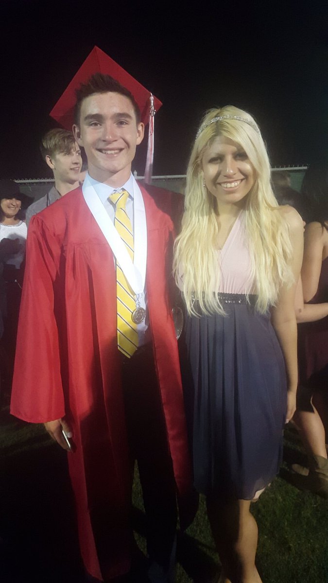 shaelynavalon's tweet photo. Congratulations #ClassOf2016 !! You made it! #fowlerhigh https://t.co/kJbAMhtAXM