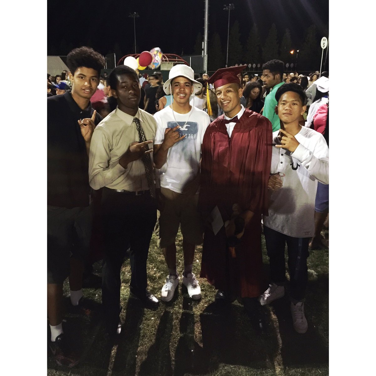 NicooCruzz's tweet photo. Shoutout C/O 2016 @kathy_matheny @ttime_3 @UAlers @Diamond___4L #CongratsFoo https://t.co/XjqwKh6osZ