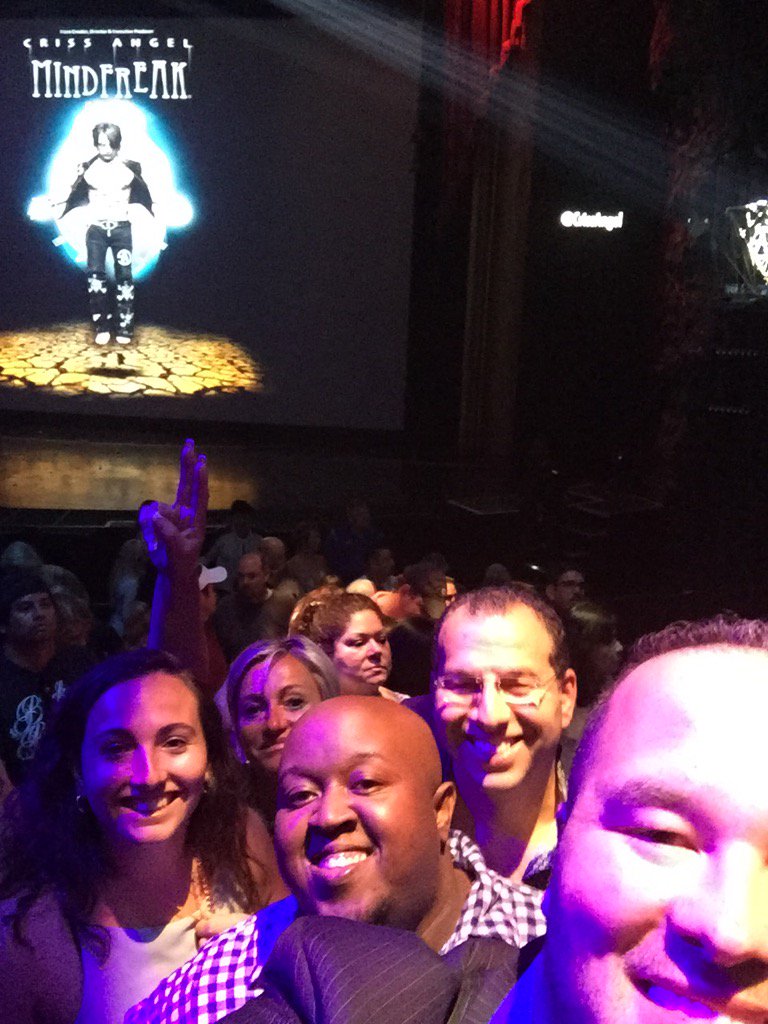 DHODonnell's tweet image. @CrissAngel the best show EVER #AVselfie #InfoComm16 @Barco @KeyDigitalHQ #avtweeps #mindfreak #CrissAngelHELP