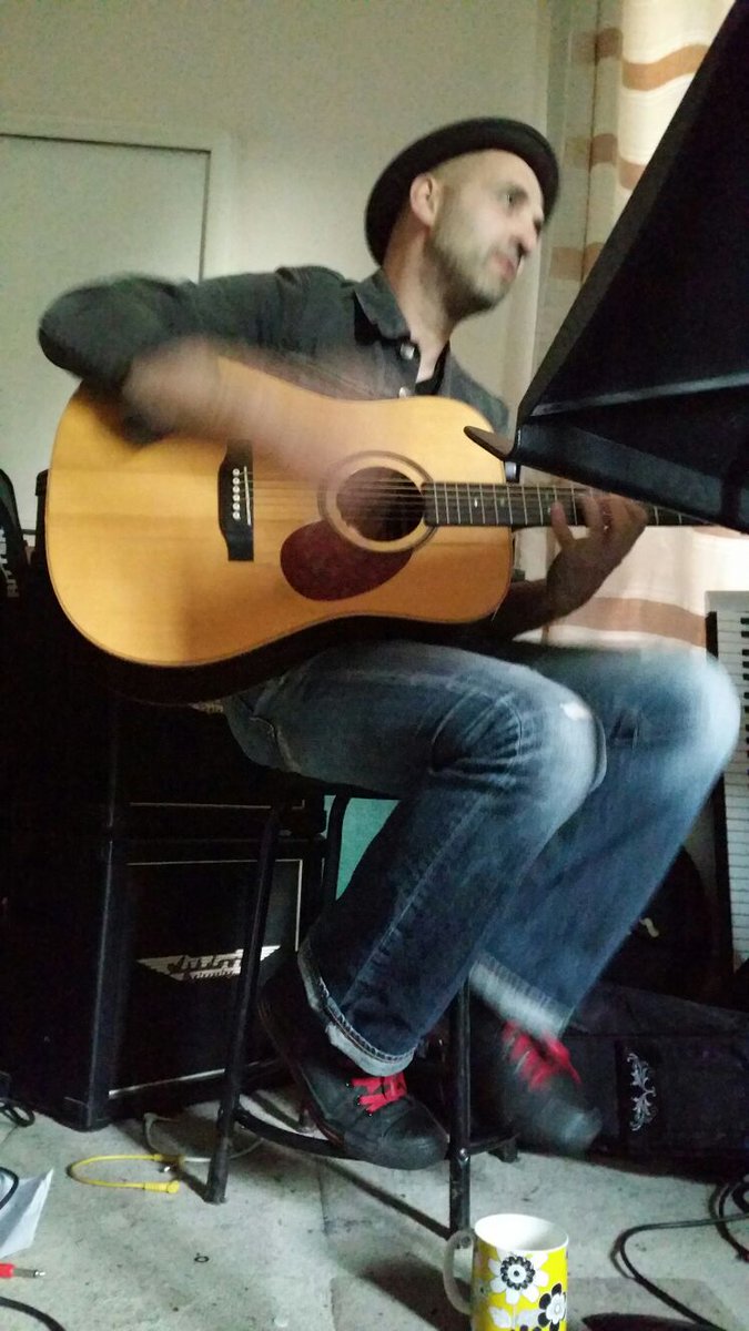 #Waterfest 2morrowBel&amp;theDragon 12-4pm #rdguk @PopupReading <a href="/BerkshireTweets/">Berkshire Tweets!</a> <a href="/getreading/">Kay Upland</a> <a href="/Berksgigguide/">Berkshire Gig Guide</a> @AltReading