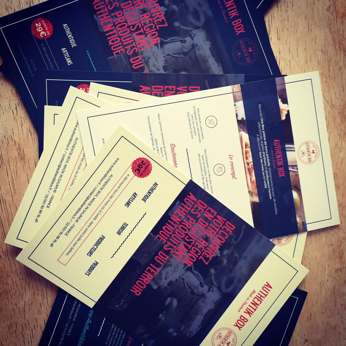 AuthentikBox's tweet image. Nos beautiful cartes sont là👍😄 #happy #saumur #loirevalley #angers #tours #box #foodbox #startup #frenchtech #nantes