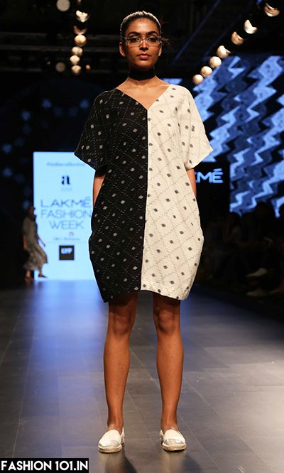 Fashion101in's tweet photo. ये है इस सीज़न का कूल कलेक्शन
@Nupurgoenka #LFW #Nupurgoenka #TheExpedition #indiacollective
https://t.co/3NhOTdWnso https://t.co/ATk0VbyIjO