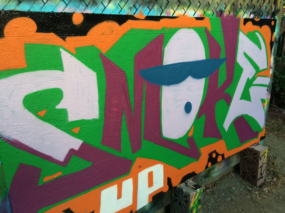 D1VERSITYENT's tweet image. #SMOKEUP by #samespots #workinprogress #diversitENTertainment #diverseproductionz #myspraycansmokesherb #weed #420