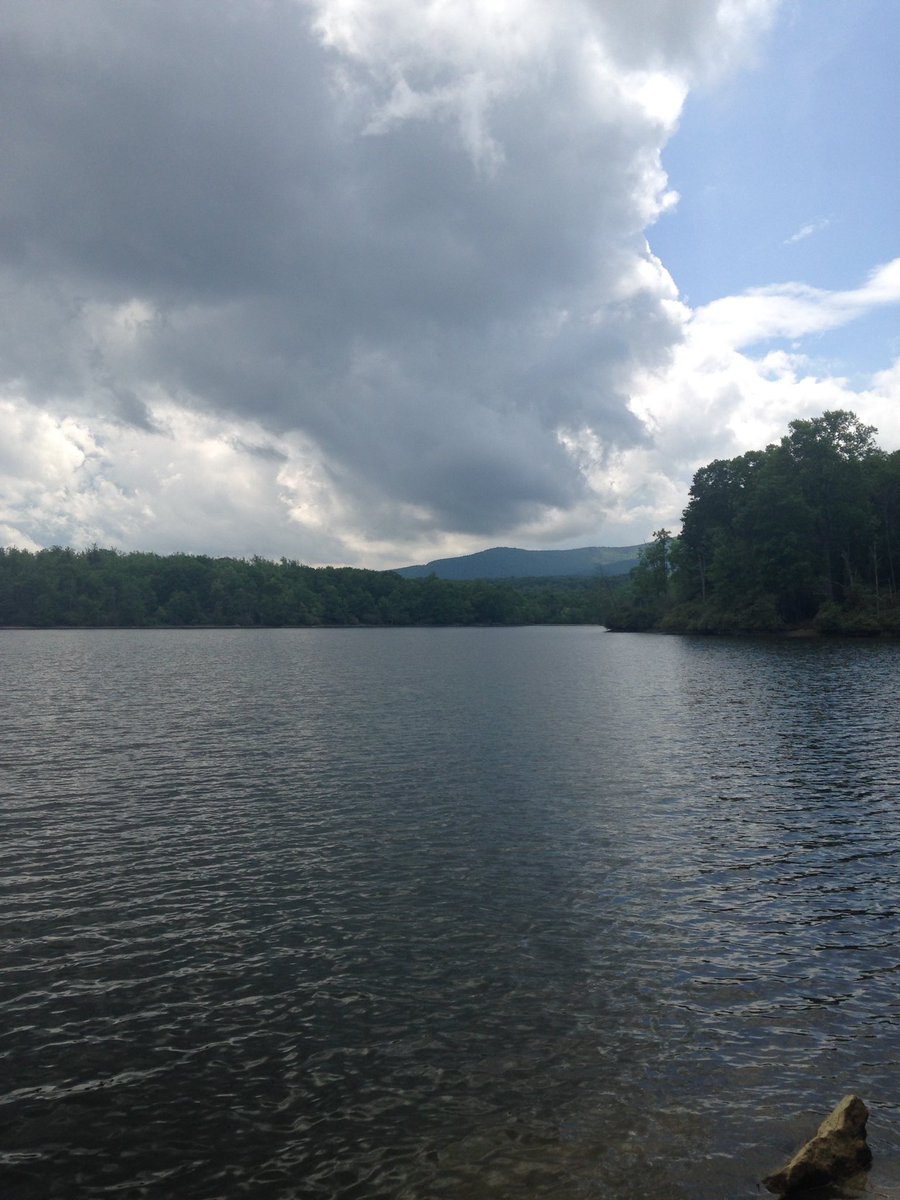 c_vaden11's tweet photo. I'm ready to be in high country. #AppState18 https://t.co/iEt9QPxkhW
