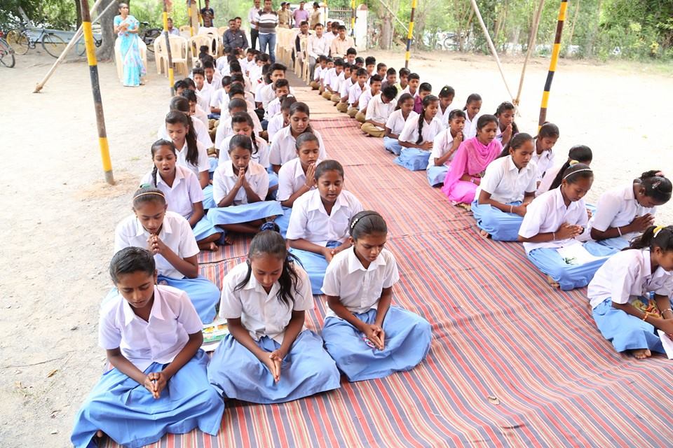 CRPaatil's tweet image. બાળકોનો શાળામાં પ્રવેશ એટલે.....
બાળકોનો નવા જીવનમાં પ્રવેશ.....
શાળાપ્રવેશોત્સવ-૨૦૧૬