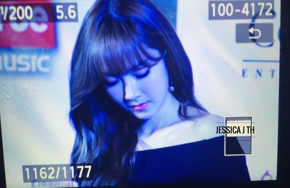 [PIC][09-06-2016]Jessica khởi hành đi Thái Lan để tham dự " Jessica 1St Premium Live Showcase In THAILAND " vào tối nay CkklL0RXEAA-LFT