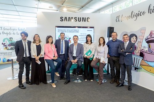 educacion3_0's tweet photo. ¿Es la tecnología un aliado para la educación? ¡Conoce la opinión de los expertos! https://t.co/MxiXuRh1vF https://t.co/Qmj8Ax0AOi
