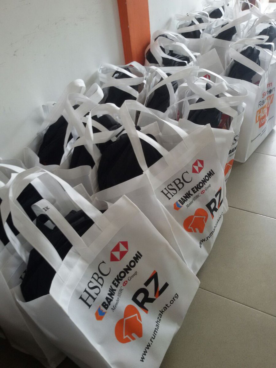 Ini adalah 30 Kado Lebaran Yatim kerjasama <a href="/HSBC_ID/">HSBC Indonesia</a> #BawaBerkah dan RZ yang akan disalurkan di Pontianak hari ini.