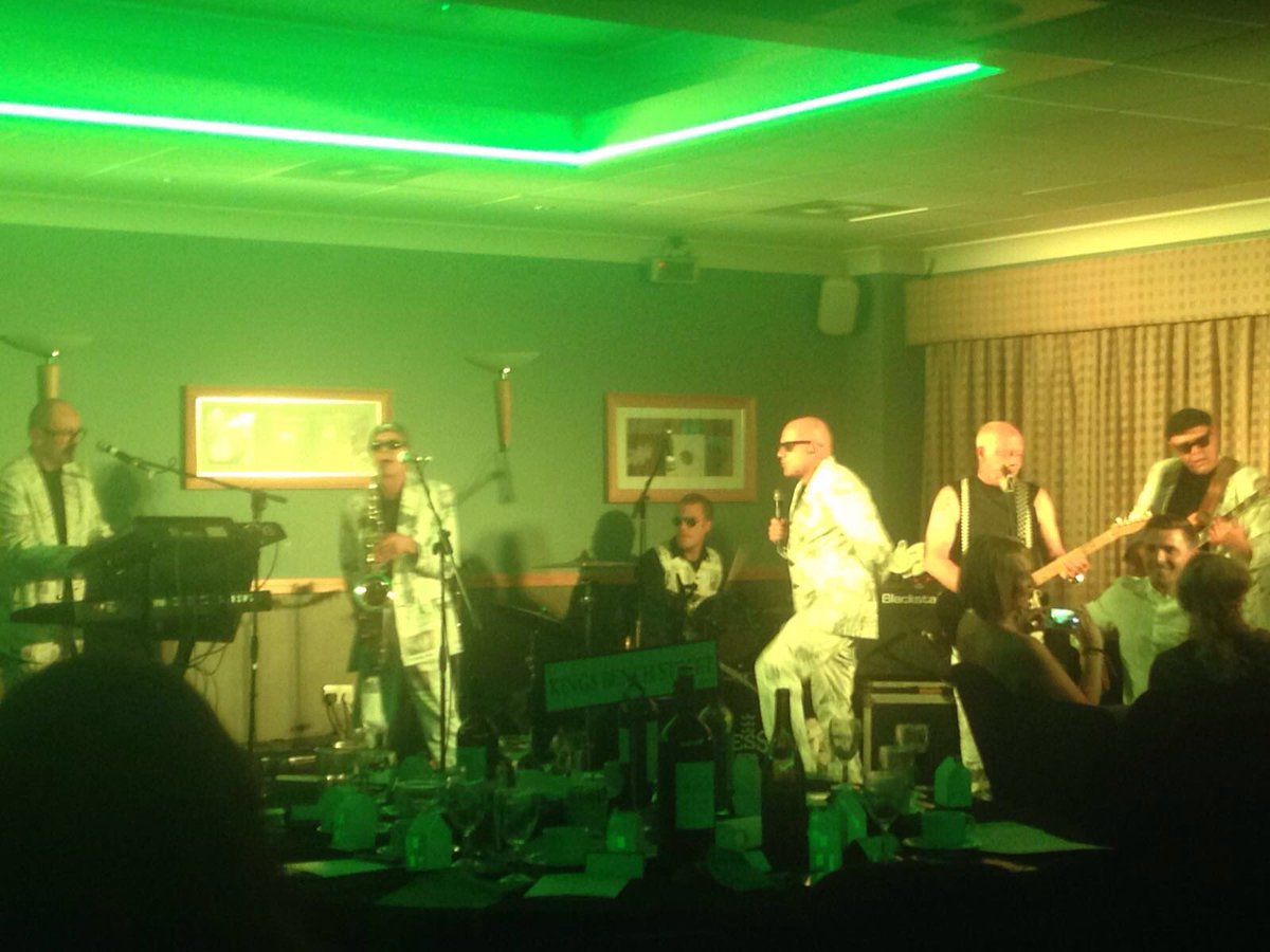 JamesLegalLaw's tweet image. A few pictures of the girls last night! @Giroscope_Hull @psgnandeyorks @ProbeHull @divineclark 👭👭