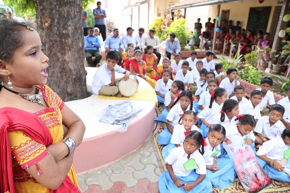 CRPaatil's tweet image. બાળકોનો શાળામાં પ્રવેશ એટલે.....
બાળકોનો નવા જીવનમાં પ્રવેશ.....
શાળાપ્રવેશોત્સવ-૨૦૧૬