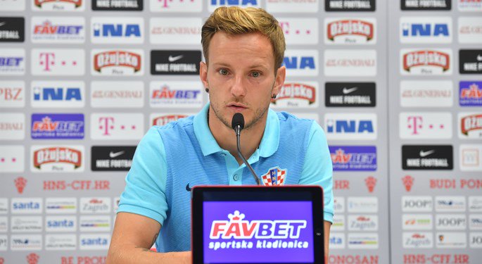 HNS_CFF's tweet image. "It's time for #CRO to achieve a significant result at @UEFAEURO", says @ivanrakitic.
#BeProud #Vatreni #EURO2016