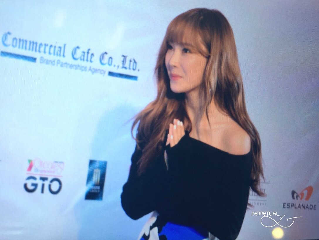 [PIC][09-06-2016]Jessica khởi hành đi Thái Lan để tham dự " Jessica 1St Premium Live Showcase In THAILAND " vào tối nay CklTJ9_UUAAwW-S