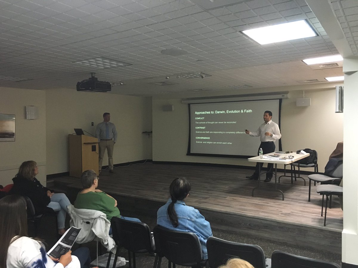 Oside #BigHistory talk @OsideNYLibrary Engaged active participants taking part in Football activity @BigHistoryPro