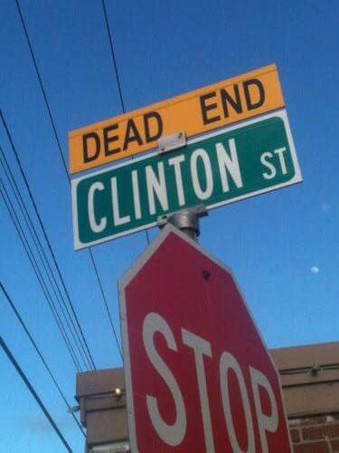 NavyFlyBoyUSA's tweet image. Signs R pretty clear. Unite behind Trump or we go down Clinton Street. Is that what you want? #tcot #ccot #gop #maga