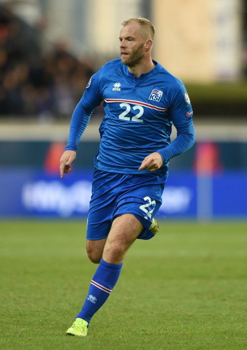 サッカーキング 本日のユーロ注目選手 グジョンセン アイスランド代表 国民的英雄は伝説の最終章を紡ぐ T Co Cdjodom4az 編集 ライターのプロを育成する サッカーキング アカデミー の受講生が原稿を執筆しました T Co