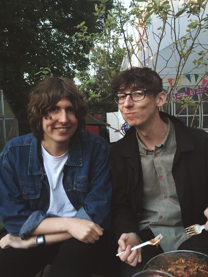 repeatband's tweet photo. Repeat in the studio last week! Big things are happening this month, keep your eyes and ears open x https://t.co/ShC9wUkegB