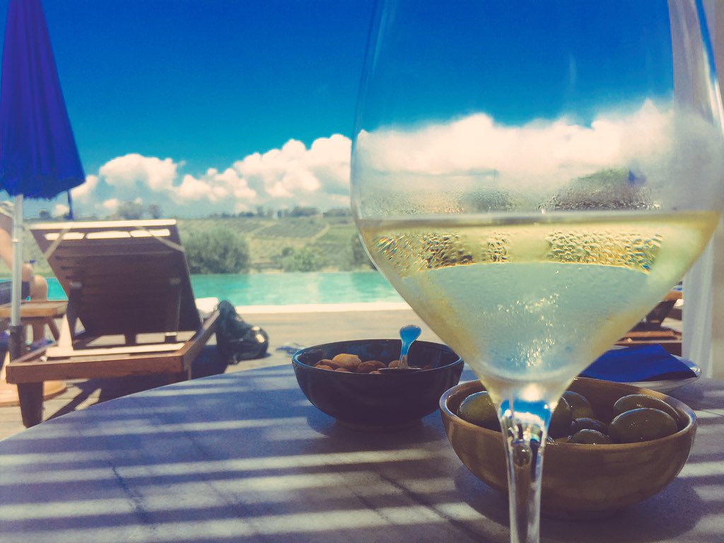 aliz_arma's tweet photo. #Sicilia: un mix di #relax e #pace @PlanetaWinery https://t.co/xCeI0TGhY1