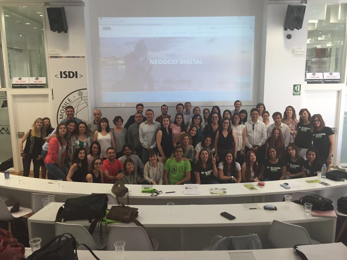 _martasaez's tweet photo. 3@ promoción Advanced Program Digital Business. Talento, esfuerzo optimismo digital @OMD_Spain @PHDSpain @ISDI_edu https://t.co/34QTe4MeT9
