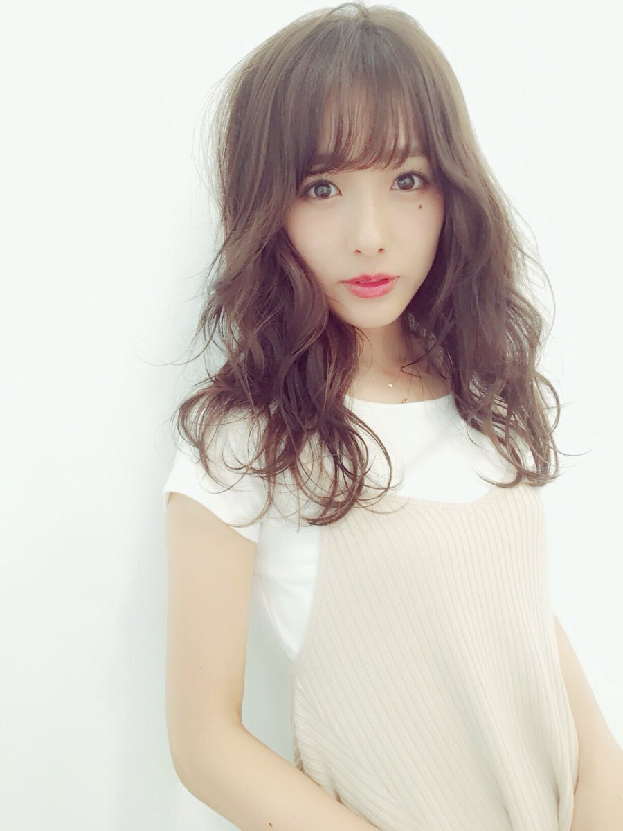 前田希美 ヘアサロンshima原宿店さんで カットとカラーとトリートメント 今回もラベンダーカラーに シークレットハイライトをいれました いかがですか 担当は 安定の伊藤さんです 前田希美 ヘアサロンshima原宿店さんで カットとカラーとトリートメント 今回もラベンダーカラーに シークレットハイライトをいれました いかがですか 担当は 安定の伊藤さんです