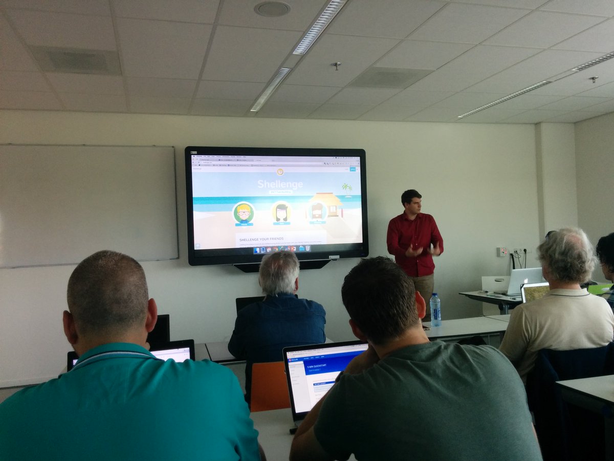 jvanvianen78's tweet image. RT #jstacktweets: &quot;Vandaag aanwezig op de workshopdag IT in Motion #avans #angular2 #AngularJS AvansTechniek shell… https://t.co/OYUJM5zNgW&quot;