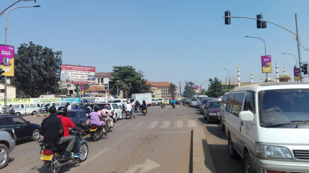PoliceUg's tweet photo. Traffic Update : Traffic is heavy in Wandegeya but we are on the ground to ensure it's moving #KampalaTraffic https://t.co/RgR0fXpfaE