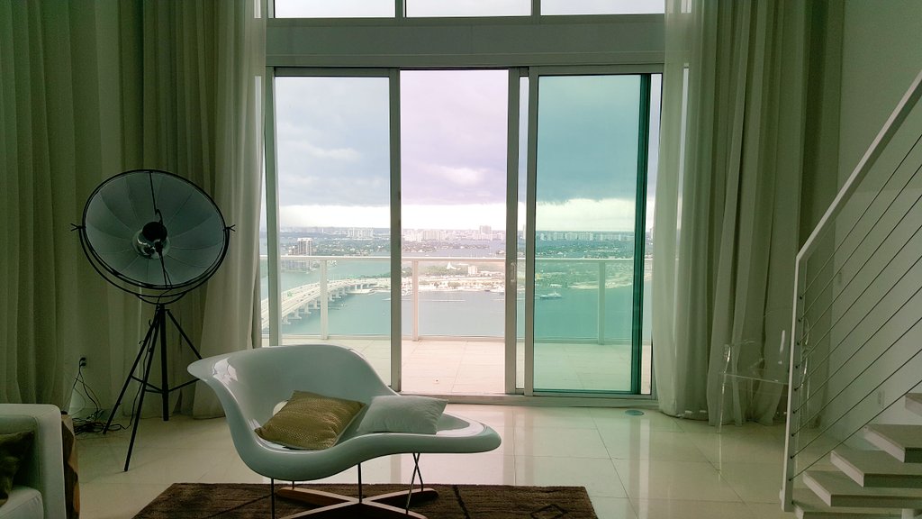 CassieWelshy's tweet image. Condo touring #TenMuseumPark #Miami